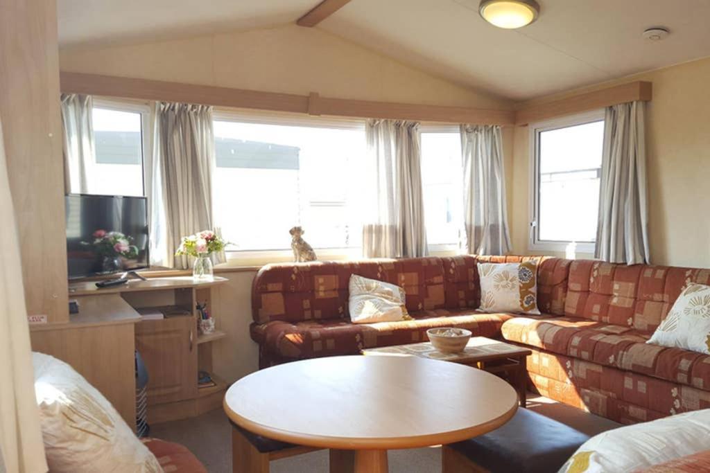 Sea Breeze Holiday Van, Close To Beach - Pets Go Free Heacham Exterior foto