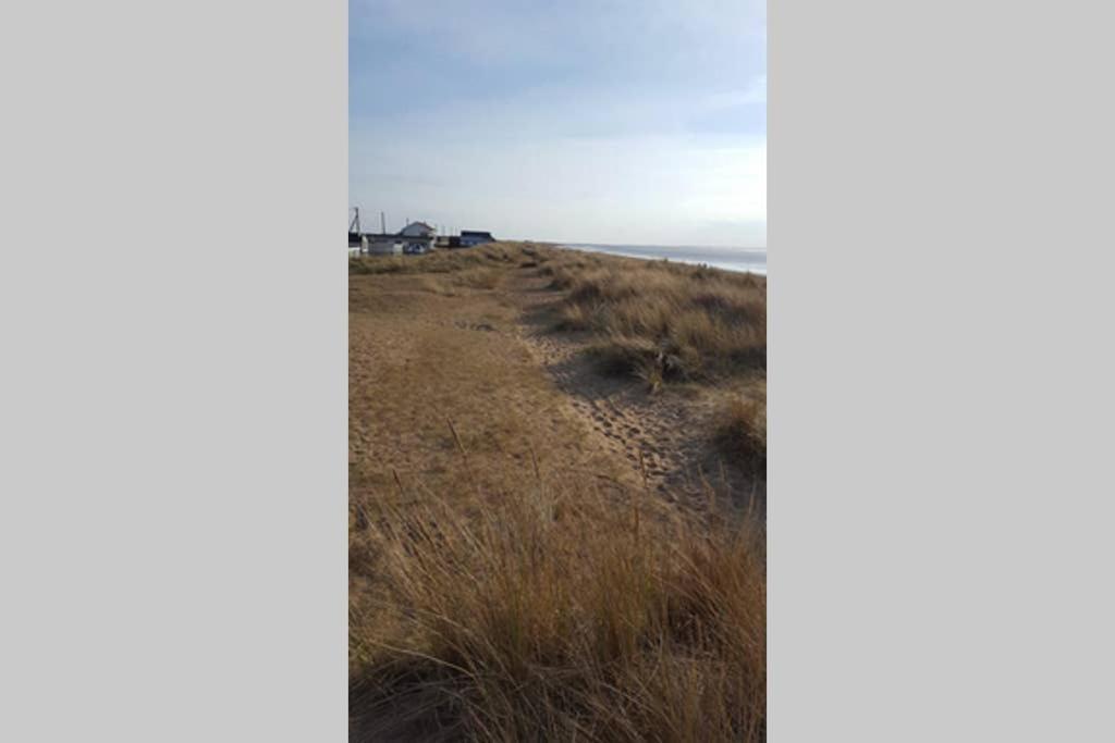 Sea Breeze Holiday Van, Close To Beach - Pets Go Free Heacham Exterior foto