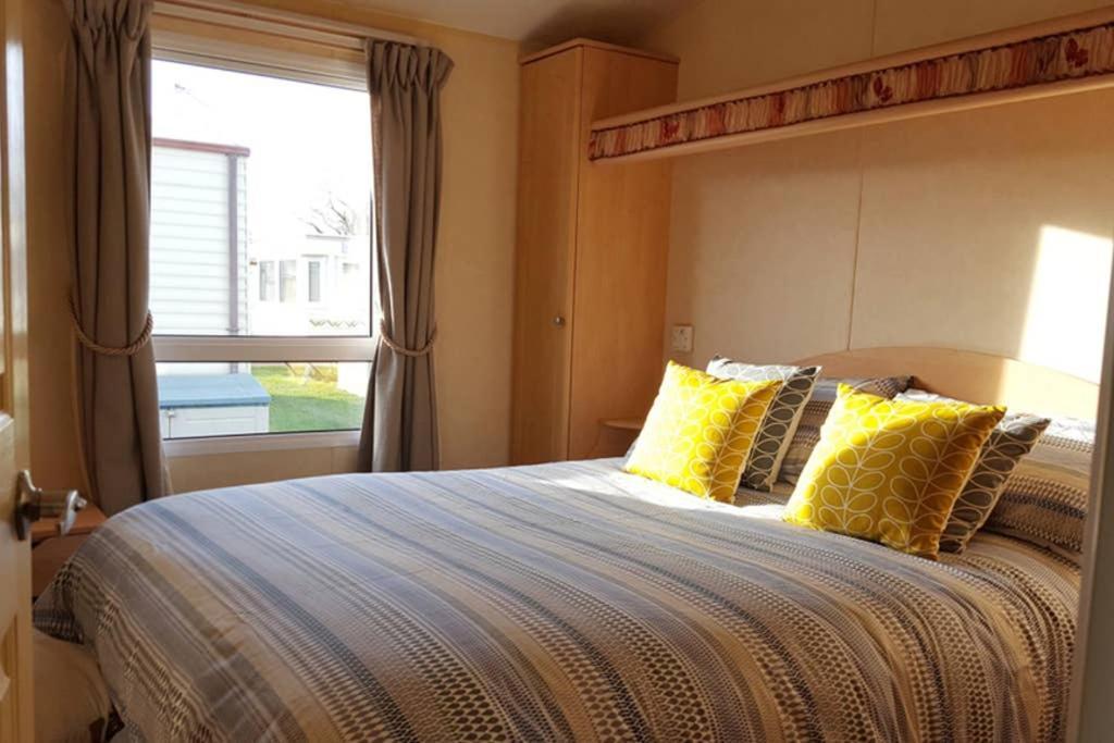 Sea Breeze Holiday Van, Close To Beach - Pets Go Free Heacham Exterior foto